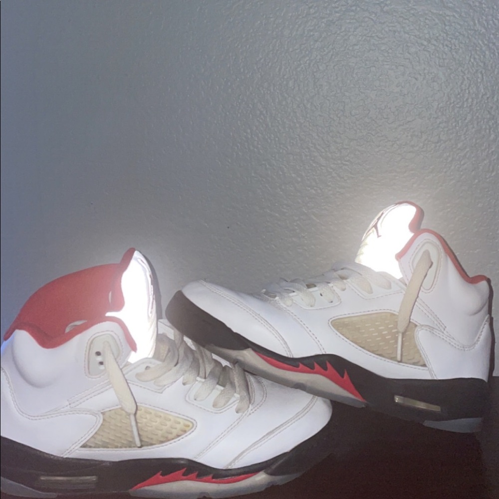 Jordan 5 Fire Red